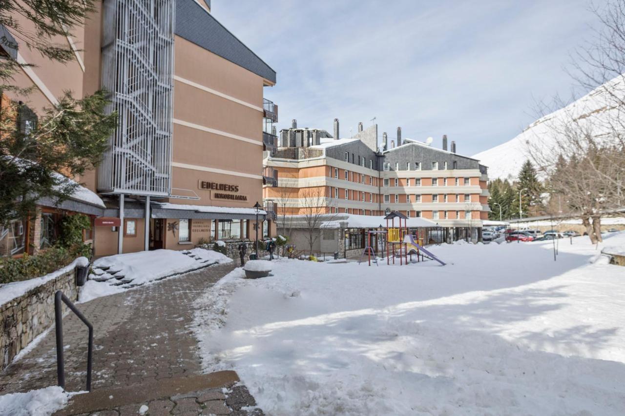 Apartamento Renovado Baqueira 1500 Apartamento Naut Aran Exterior foto